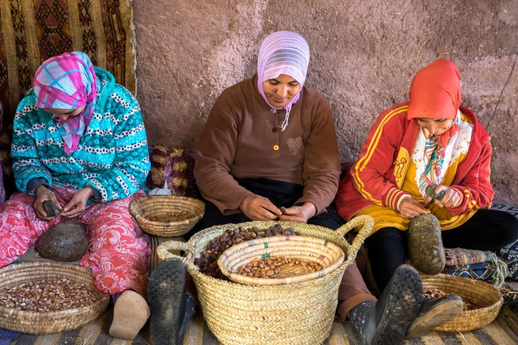 Empowering Moroccan Women: Argan Oil's Transformative Role in Local Communities