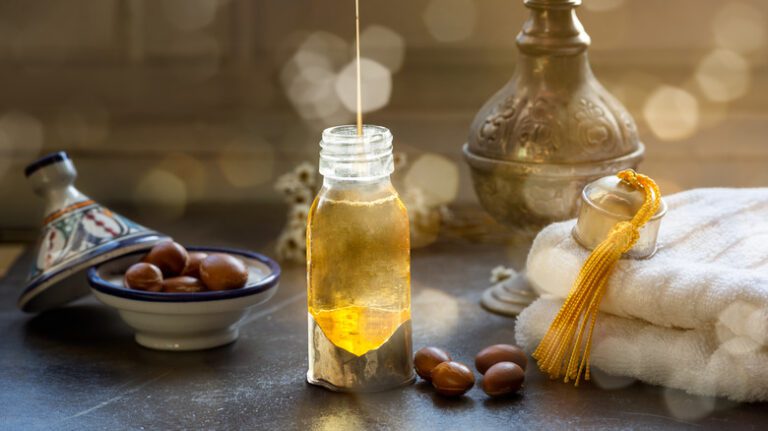 Argan Magic: Soothing Sunburns and Healing Skin with Nature's Elixir